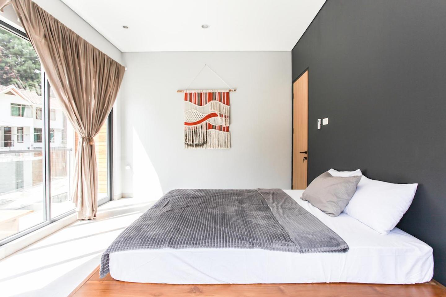 The Banyu House 3 Vila Bandung Exterior foto